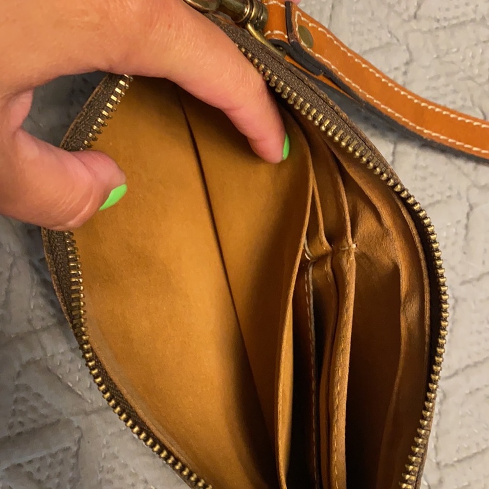 Patricia Nash Clutch Wallet - Picture 4 of 4